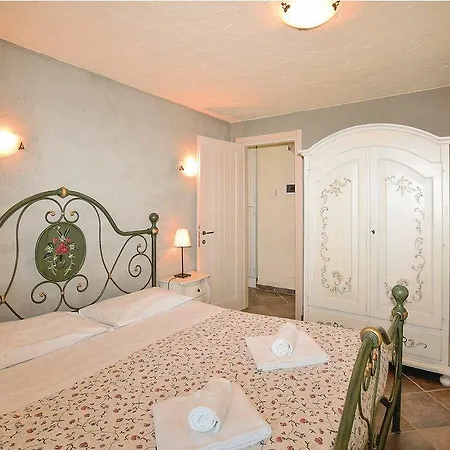 Borgo Antico 3 아파트